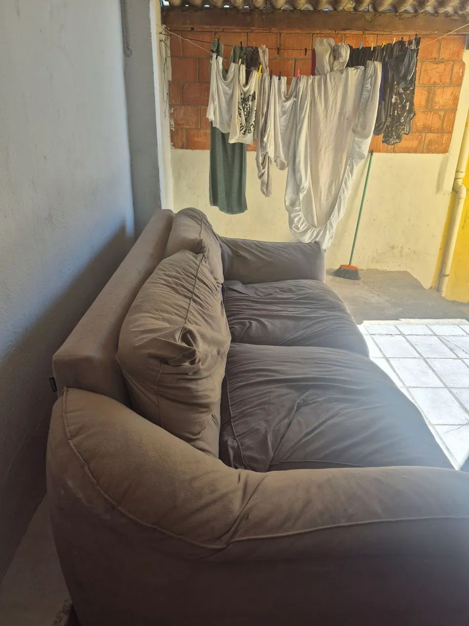 Sofá usado - Foto 2