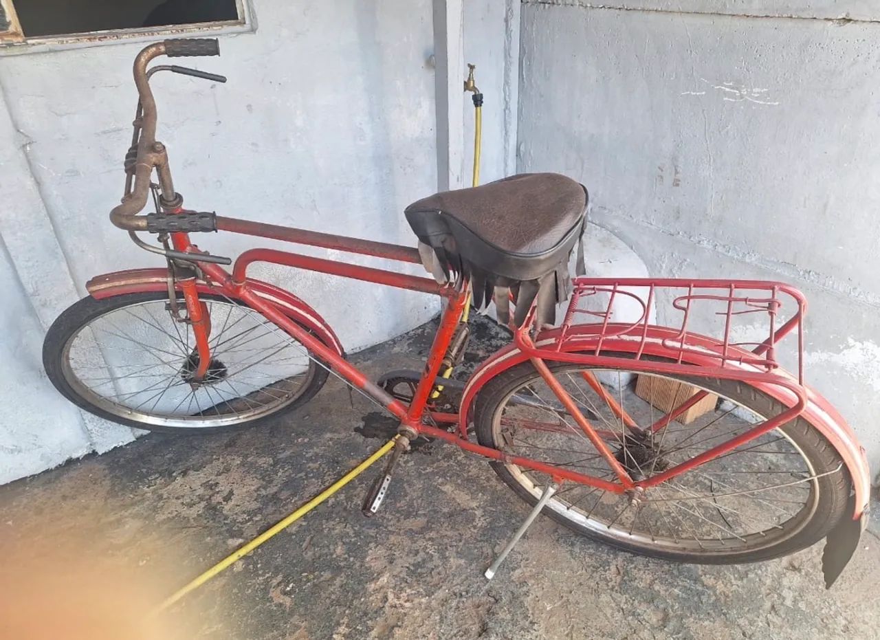 Bicicleta Caloi vermelha 1962 - Foto 2