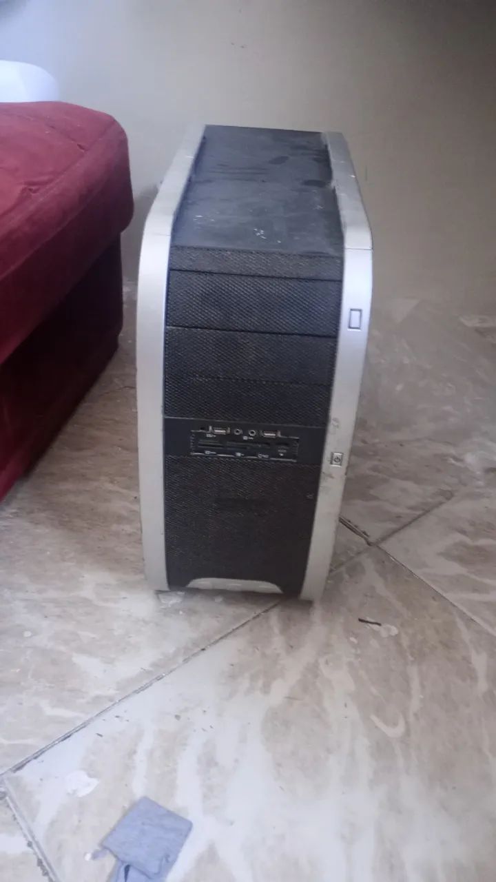 Gabinete para computador 