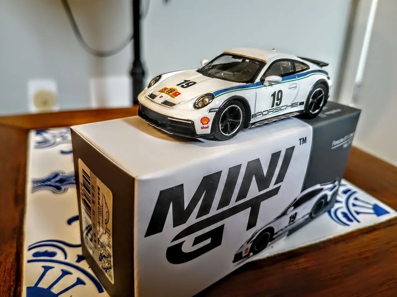 Mini GT Porsche 911 Dakar 1/64 - Foto 3