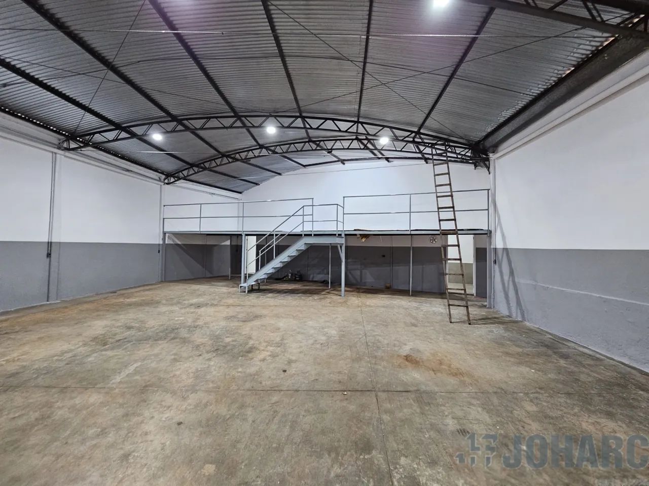 Exelente Barracão Comercial para Locação - Região Central - Foto 3