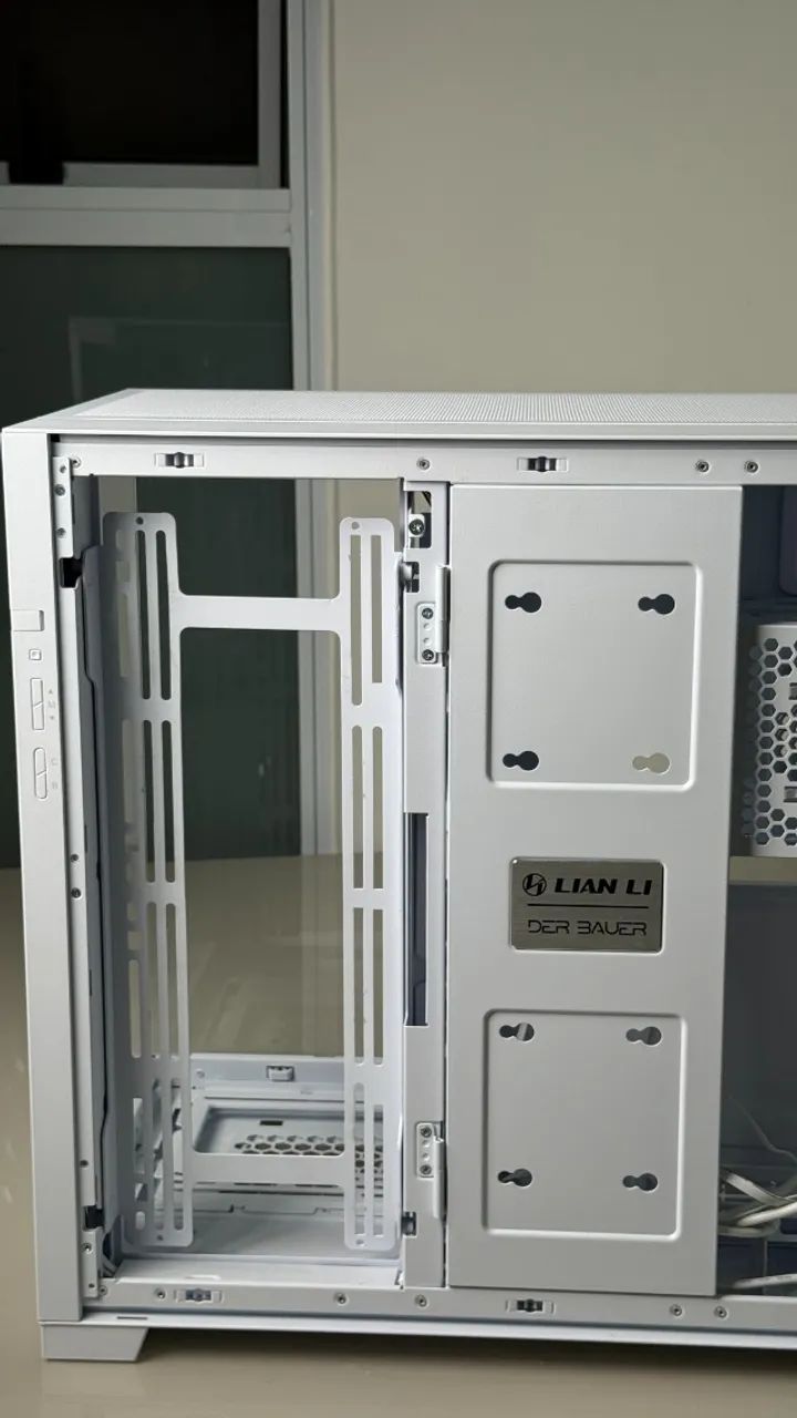 Gabinete Lian Li RGB EVO Branco - Foto 5