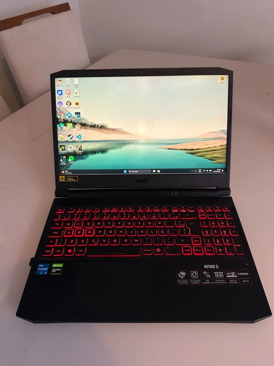 Nitro 5 com 16GB RAM e 1TB SSD