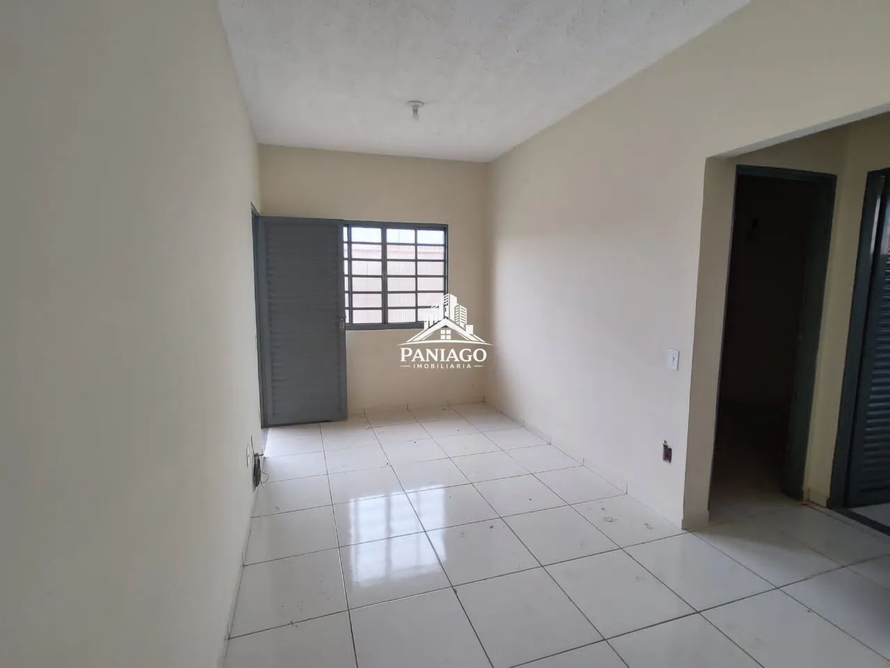 Casa com 2 quartos (1 suíte), amplo terreno, Altos do Parque, Cuiabá-MT - Foto 4