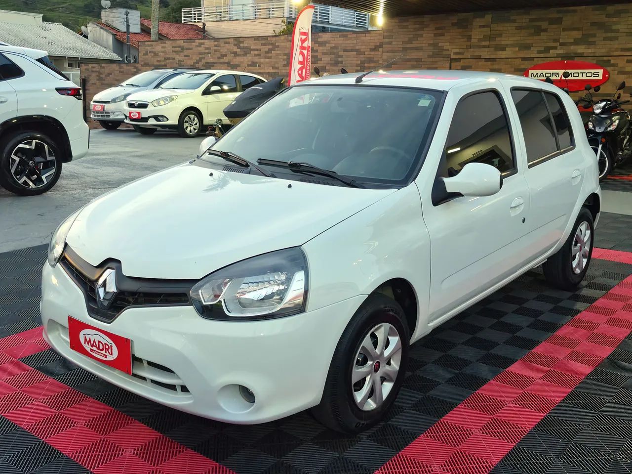 Renault Clio Rn/alize/expr./1.0 Hi-power 16V 5P 2016 - Foto 3
