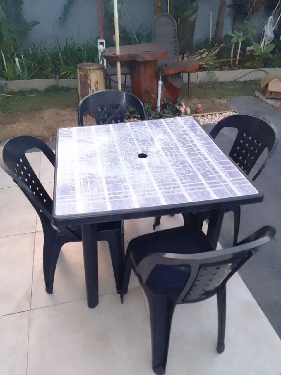 Jogo de Mesa com 5 Cadeiras TOP  - Foto 3