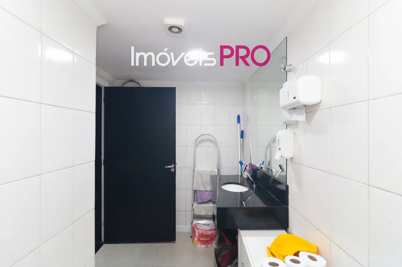 Loja comercial em edificio de altíssimo padrão - Foto 4