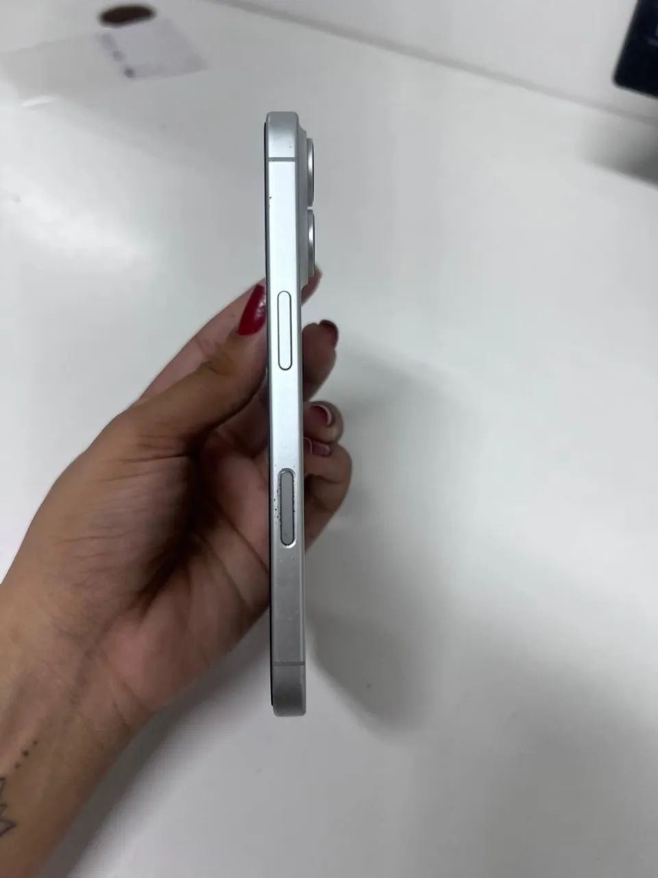 Vendo Iphone 16 128gb - Foto 4