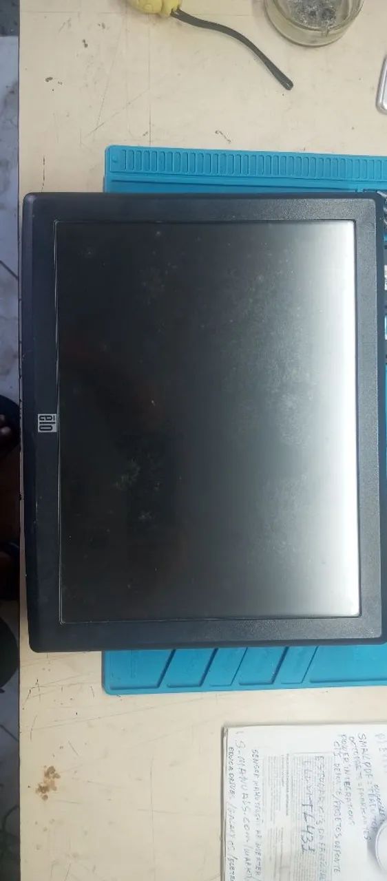 Monitor touch 15' ello