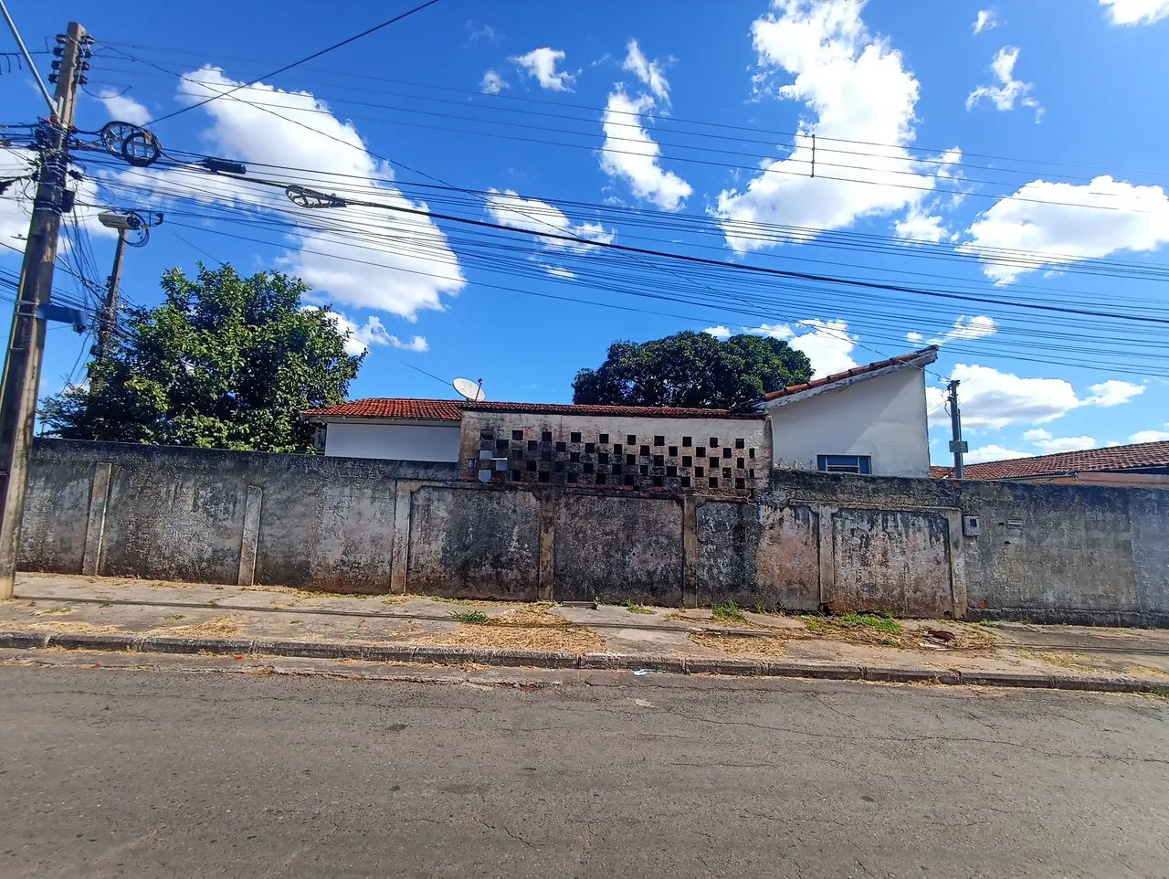 IM ÓVEL PARA RENDA NO SETOR CASTELO BRANCO  ESQUINA E RENDA IMEDIATA - Foto 4