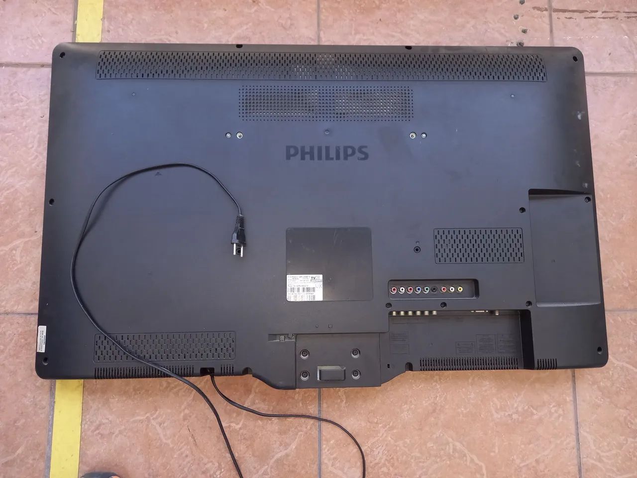 Tv Lcd 40 polegadas Philiphs com defeito  - Foto 5
