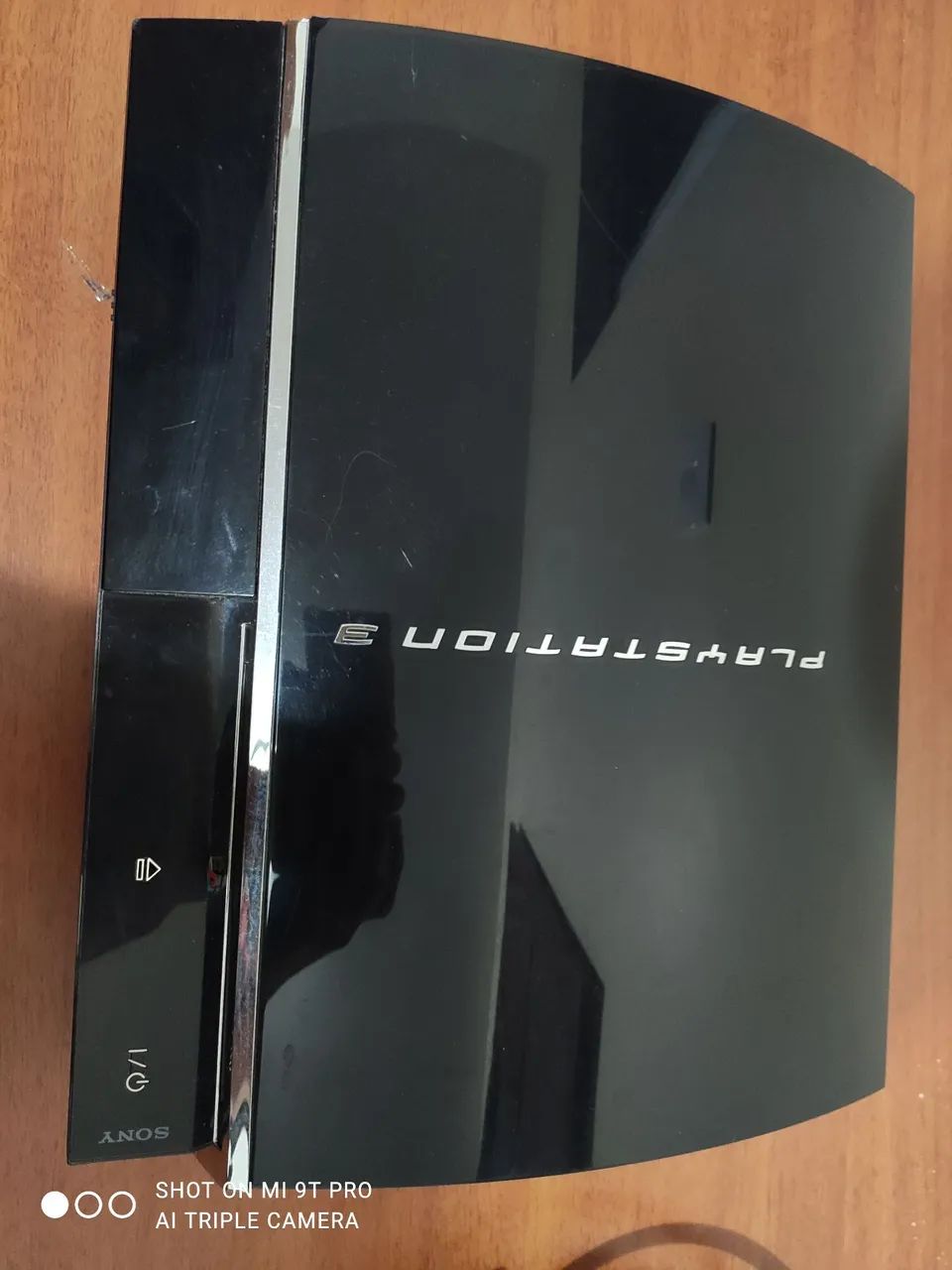 PlayStation 3 modelo cecha01 com controles e acessórios