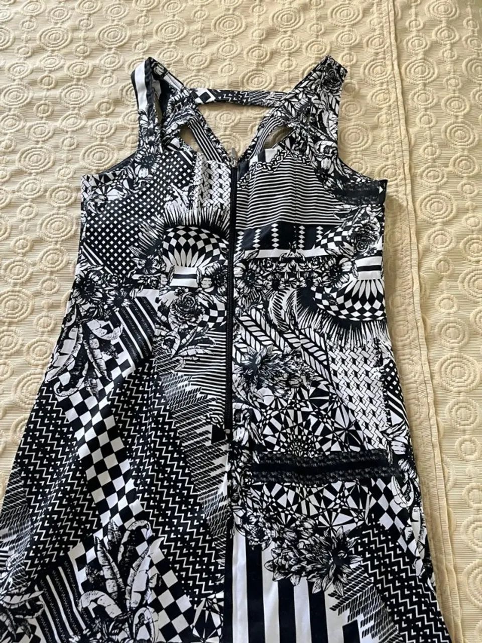 Vestidos Femininos Curtos - tam. P e M. - Foto 3