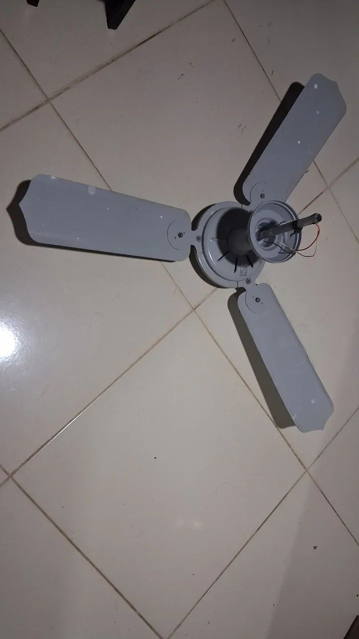ventilador de teto - 3 pás
