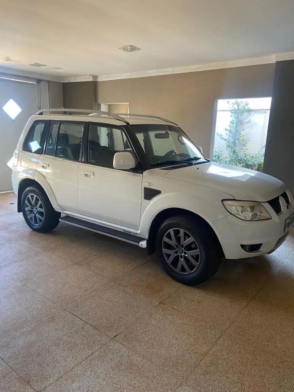 Mitsubishi Pajero 2014