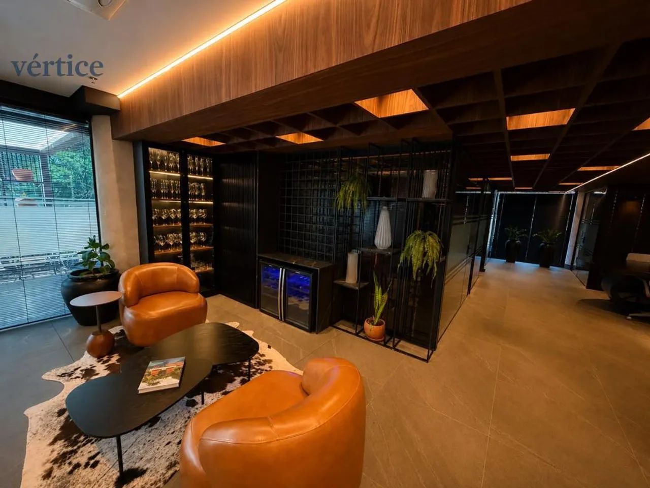 Ponto à venda em Maringá, Zona 08, com 300 m², Madison Centro Empresarial - Foto 4