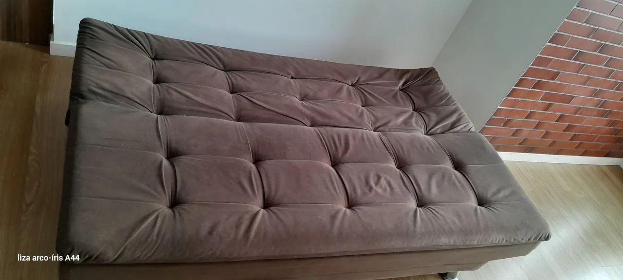 Vendo sofá cama em ótimo estado. - Foto 2