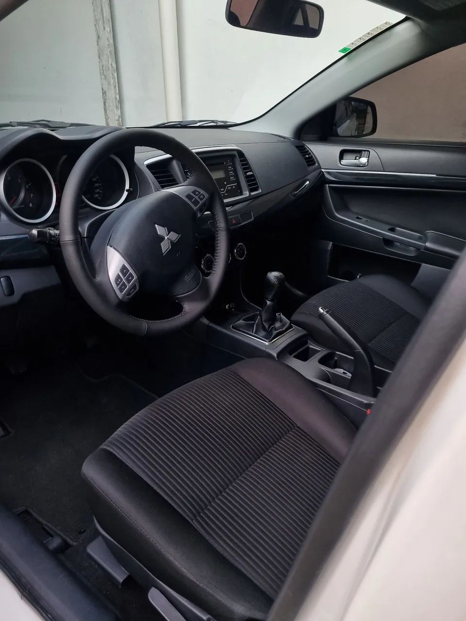 Mitsubishi Lancer 2.0 16V 160cv Mec. 2017 - Foto 7