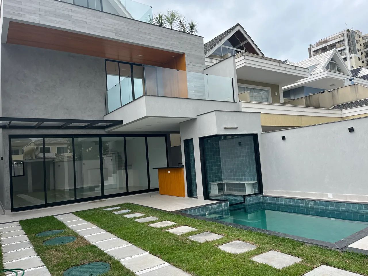 Espetacular Casa estilo Contemporânea