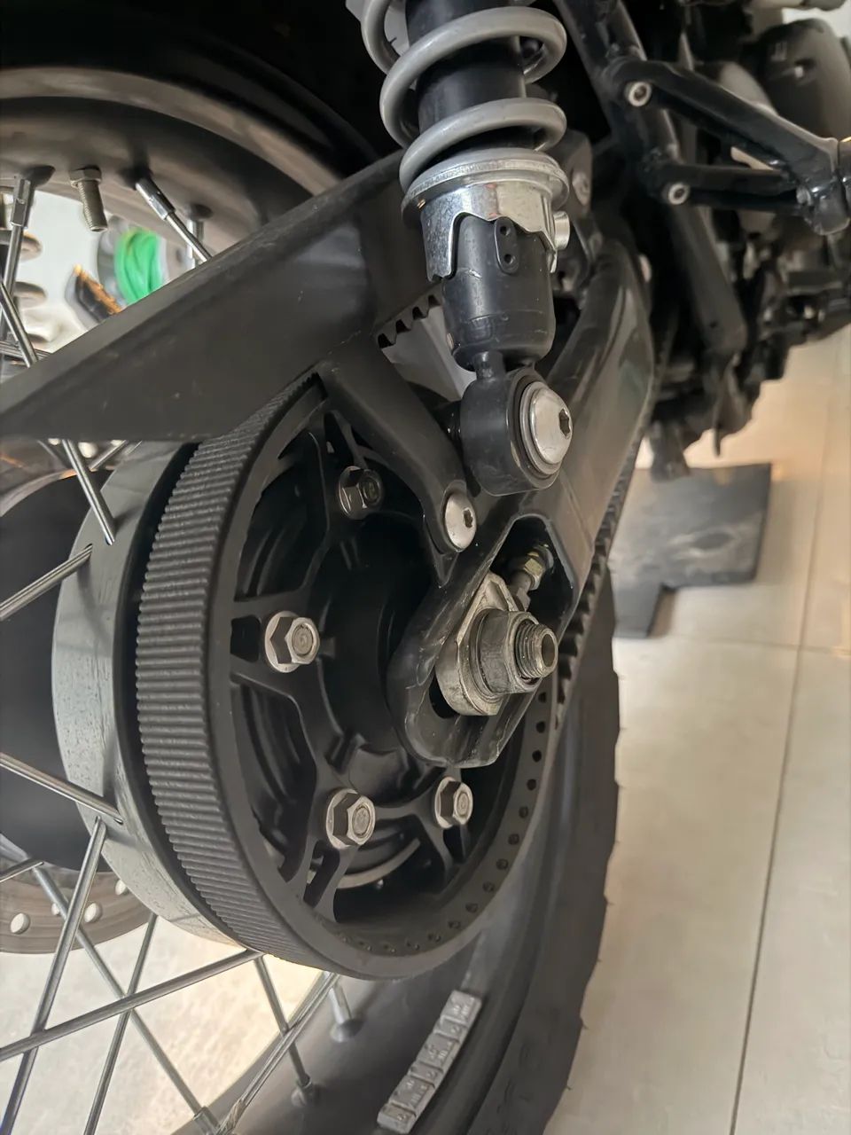 Triumph Scrambler 900 impecável  - Foto 5