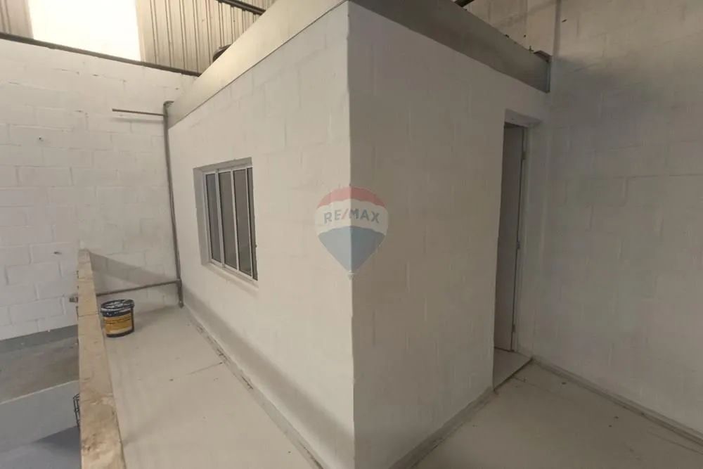 Galpão Comercial 300m², Ótima Localização! - Foto 4