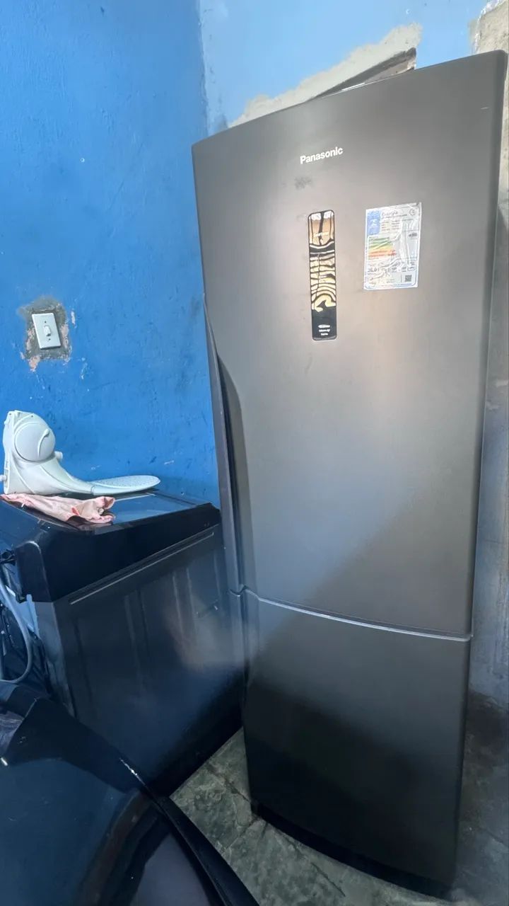 Geladeira fros free inversa inox semi nova - Foto 3