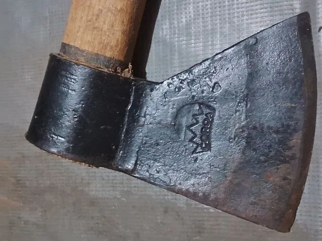 Machado Antigo Marca Coroa - Peça de Coleção - Foto 2