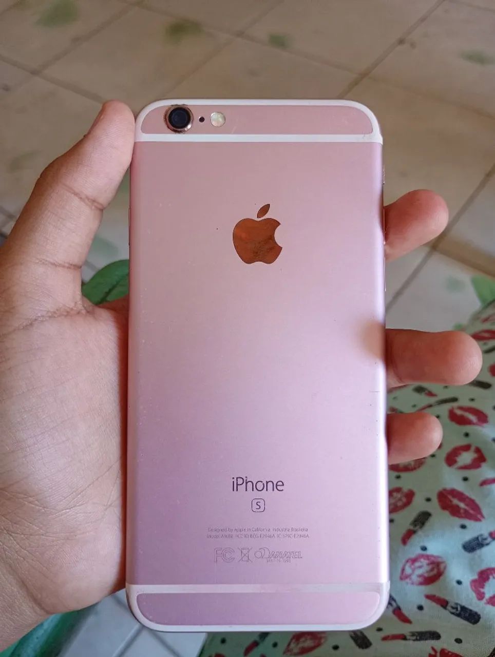 iPhone 6s semi novo