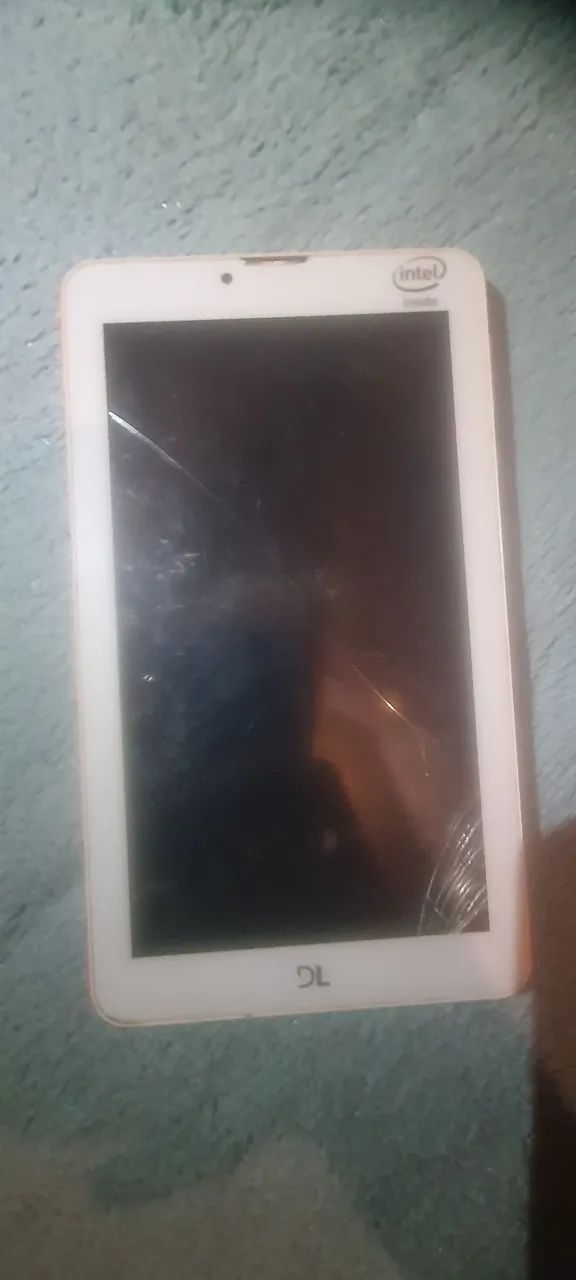 Vendo Tablet DL Funcionando Porém com Partes do Touch-screen Ruim. - Foto 4