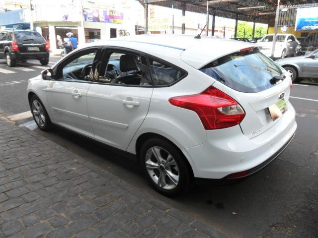 Ford Focus Hatch 1.6 Se super conservado, 14/15. Vende/troca/financia - Foto 2