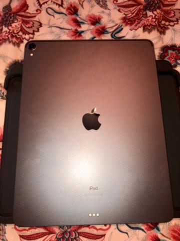 IPad Pro 12.9 Polegadas (3ª Geração) 64 GB Wi-Fi +Logitech Slim Folio + Adaptador Satechi - Foto 5