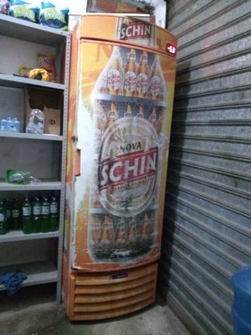 Cervejeira gela muito !