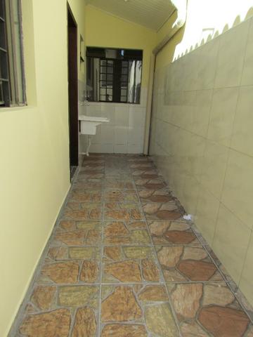 Casa 01 quarto Prox colégio Loyola - Foto 4