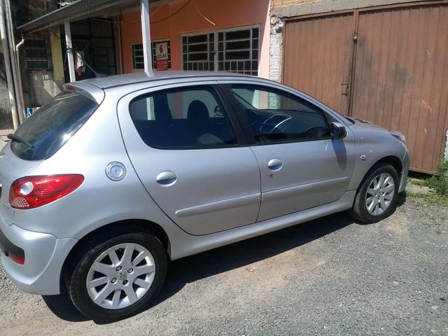 Peugeot 207 1.6 - Foto 2