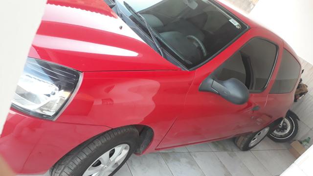 Clio vermelho 2p ar