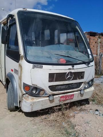 Microonibus MB 710 Comil 2002