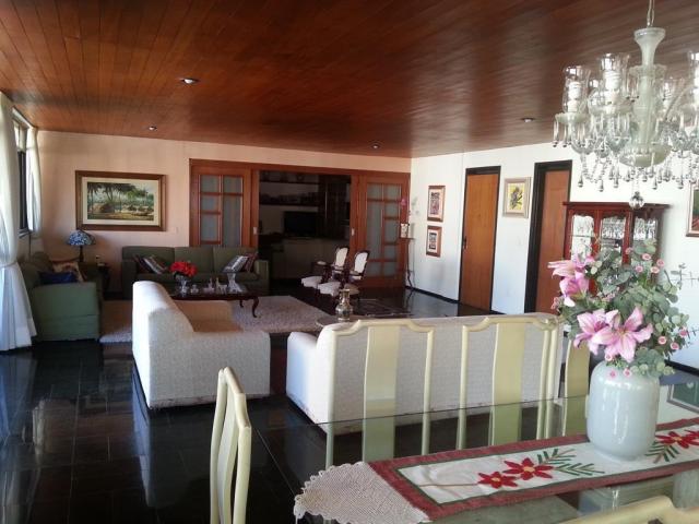 Apartamento 4 quarto(s) - Meireles