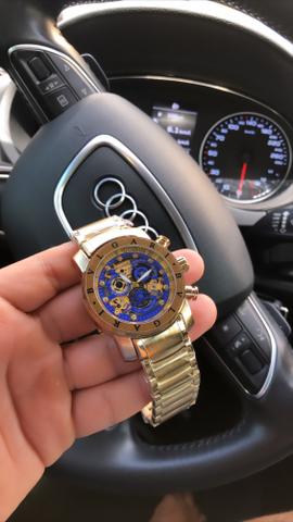 Relógio bvlgari
