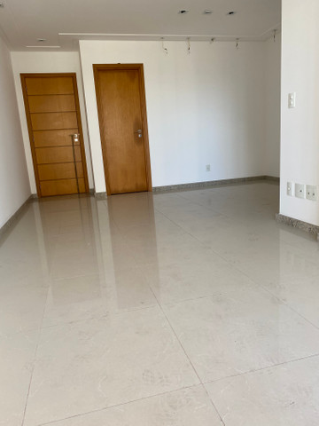 Oportunidade de 04 qtos sendo 02 suítes em Itapuã - Foto 4