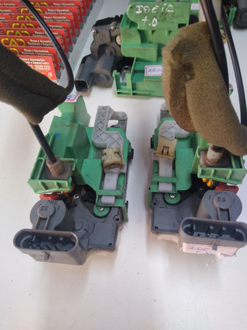 Fechaduras elétricas Fiat Idea 2011/17 - Originais - valor unitário - Foto 2