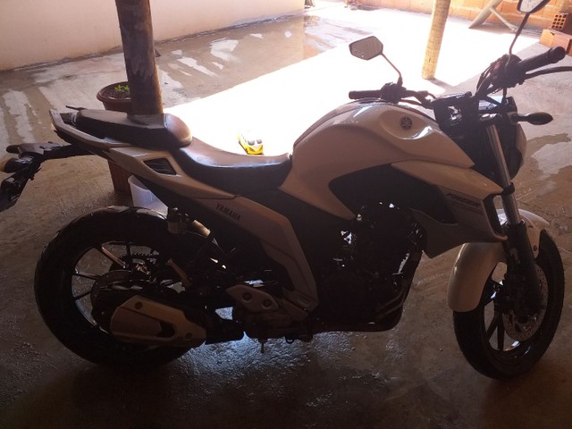 VENDO OU TROCO POR CARRO DO MEU INTERESSE! ANO 2019, DOCUMENTOS EM DIA, 17 MIL