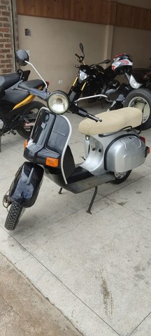 VESPA BAJAJ CLASSIC 150CC FUNCIONANDO