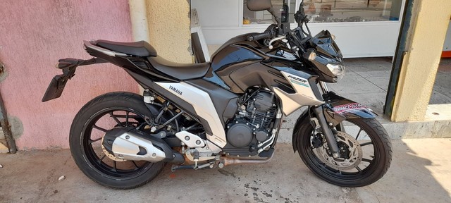 FZ25