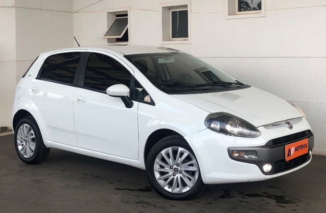 PUNTO 1.6 ESSENCE AUTOMÁTICO 2016