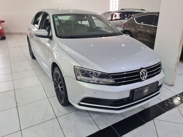 JETTA COMFORTLINE 2.0 AUTOMÁTICO 2016