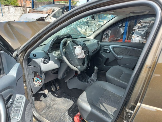 Sucata Renault Duster Dynamique 2013 1.6 16v flex manual somente para venda de peças.  - Foto 5