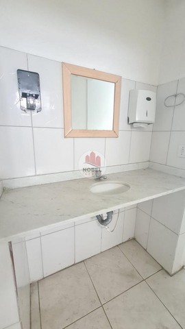 Excelente ponto comercial com 7 lojas para aluguel na Kalilandia REF: 6675