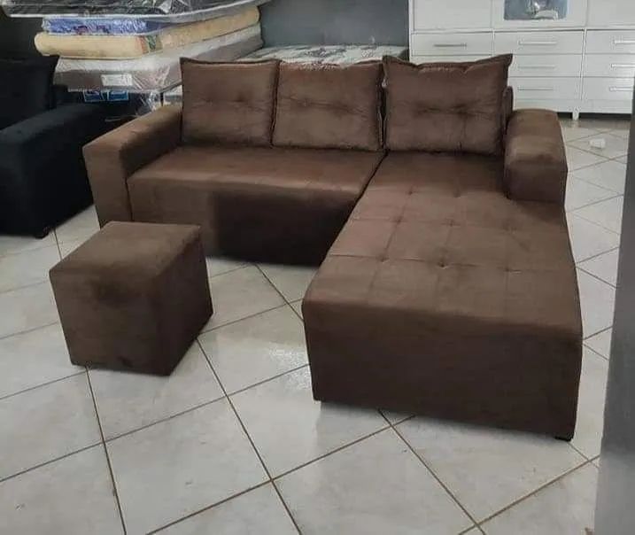Sofá Chaise no Suede com Puf R$799,99 Entrega Hoje!!! Whatsapp * - Foto 3