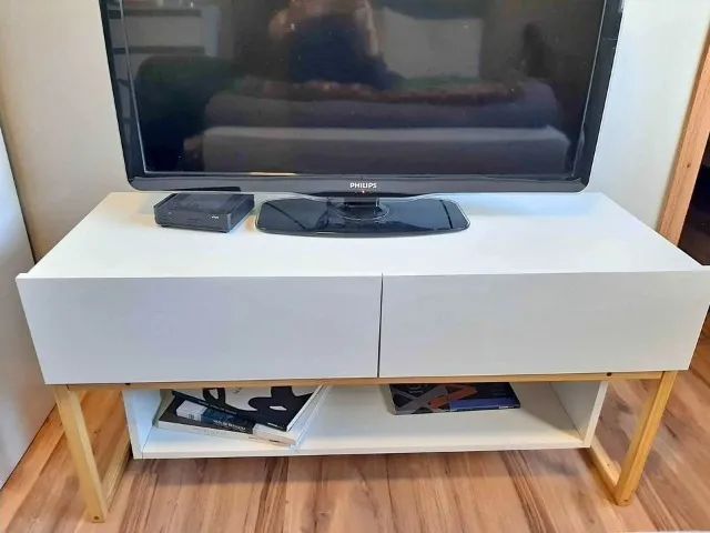 Rack para TV com duas Gavetas Grandes