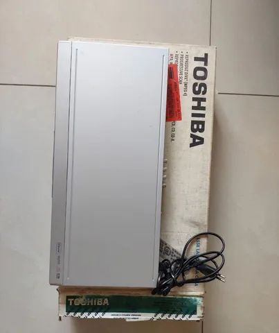 DVD TOSHIBA NA CAIXA COM ERROR NÃO LÊ O DVD SÓ VENDA NÃO TROCO POR NADA  - Foto 2